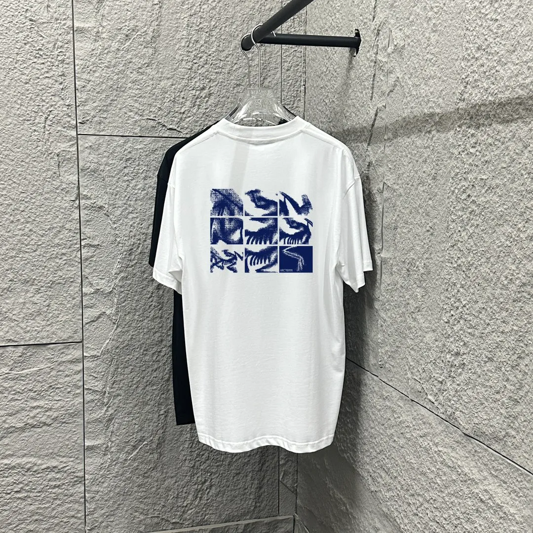 ARC'TERYX* * 2025 New Arrival Classic logo T Same Style ：Black White Size： S （90-130 ） M （120-150 ） L （140-165 ） XL （160-180 ） XXL （180 ）